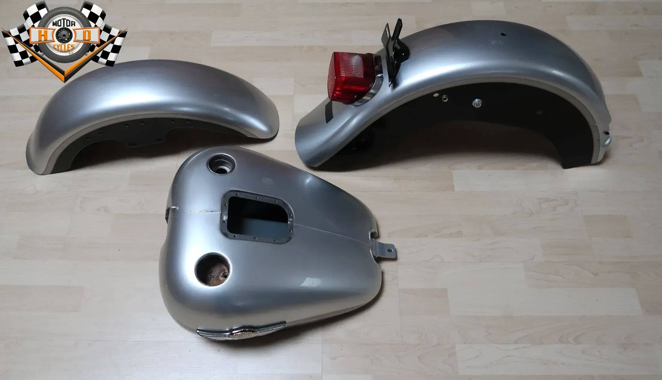 Original Harley-Davidson Lacksatz Tank Fender Schutzbleche FLSTFI Softail Fat Boy 100 Jahre 2003 - Bild 1